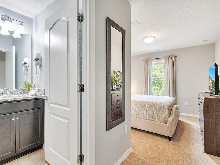 8827 Geneve Ct — Photo 42