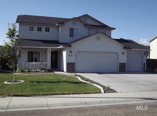 2615 Colfax Dr, Caldwell, ID 83605