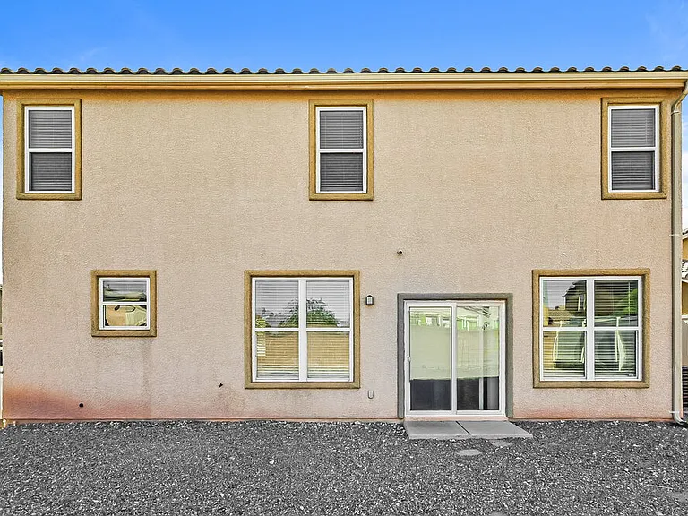 4237 Telstar Ct — Photo 17