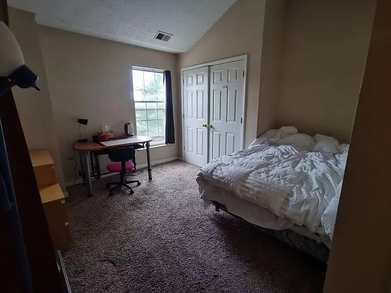 1901 N Lincoln Ave #301 — Photo 1