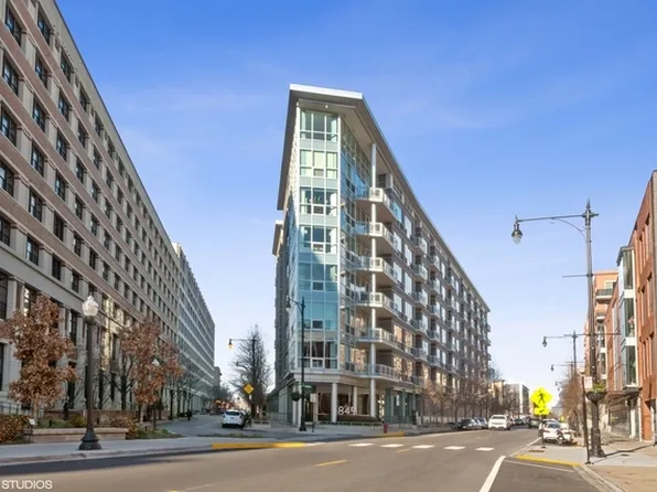 845 N Kingsbury St Unit 201, Chicago, IL 60610