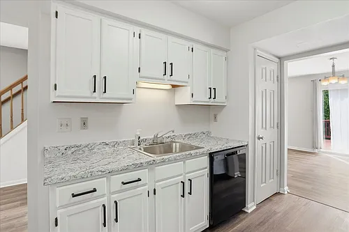 1810 Bramble Brook Ln Photo 1