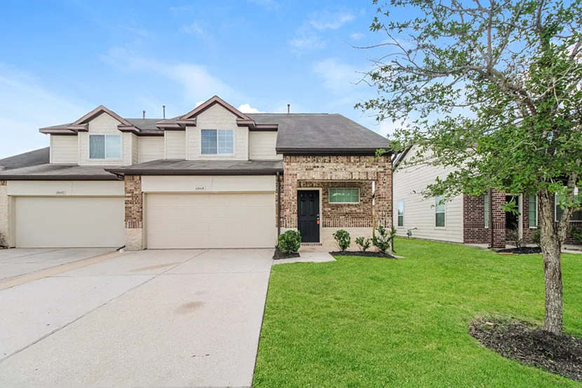 12418 Maura Ln
