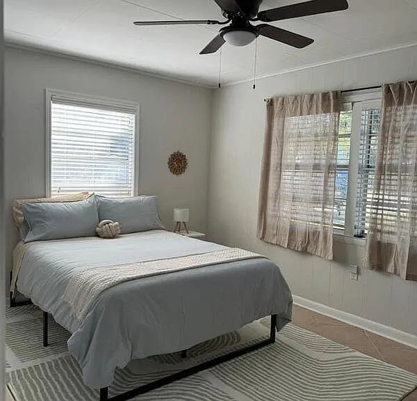 601 N Pennock Ln #0 — Photo 8