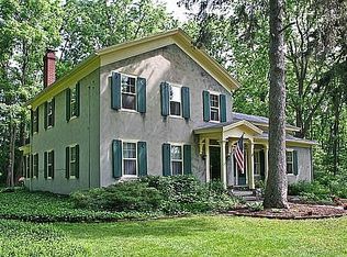 18 Golf Ave, Pittsford, NY 14534