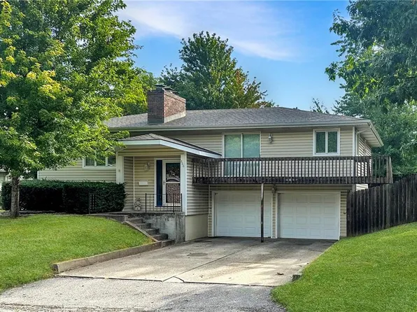 306 S 22nd St, Lexington, MO 64067