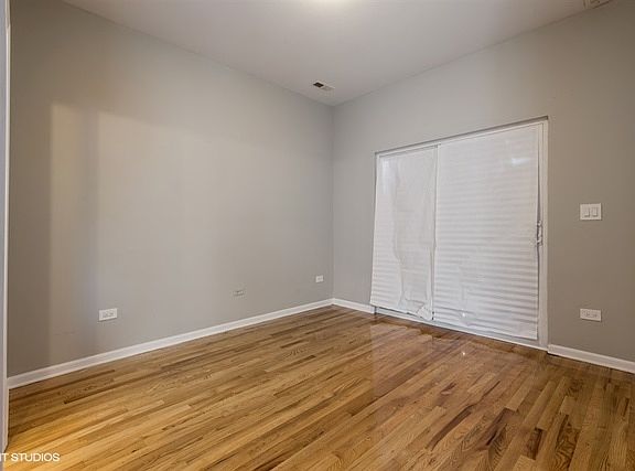 4th image of 1523 S Karlov Ave APT 3