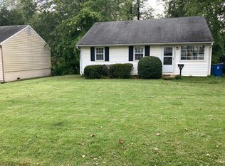 1902 Anderson Rd, Falls Church, VA 22043