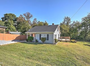 324 Kaywood Ave, Mt Carmel, TN 37645