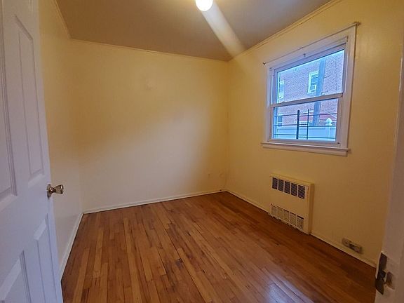 3rd image of 1370 E 89th St #L1
