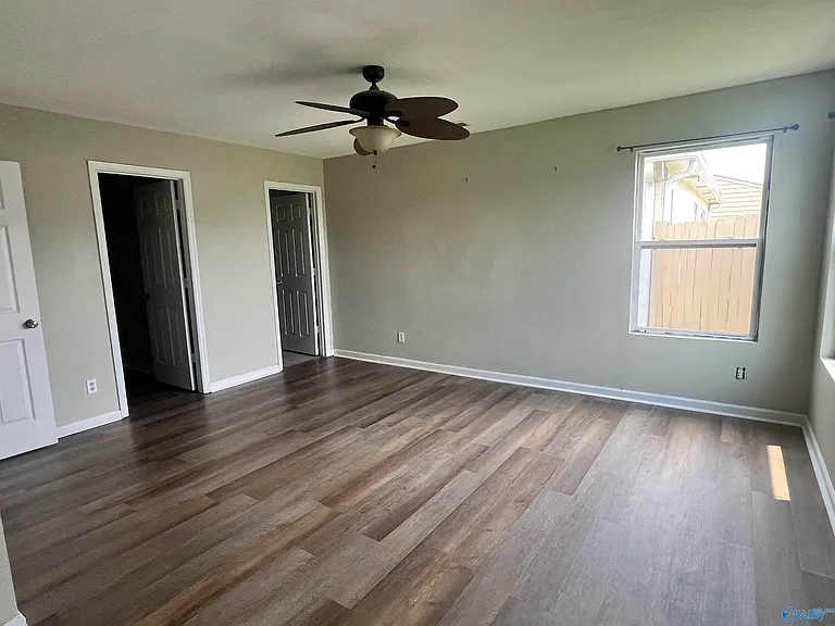 15281 Tyler Mill Dr — Photo 6