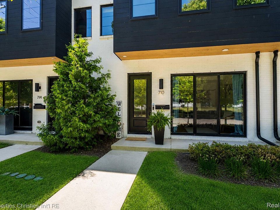 1st image of 710 E Parent Ave