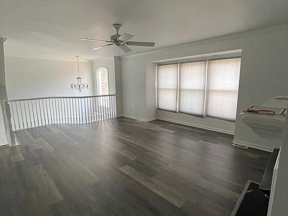 Spacious living room