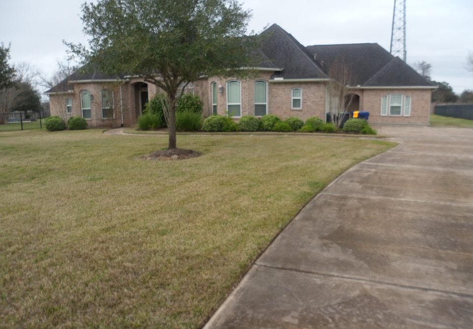 1st image of 3710 Poplar Springs Dr