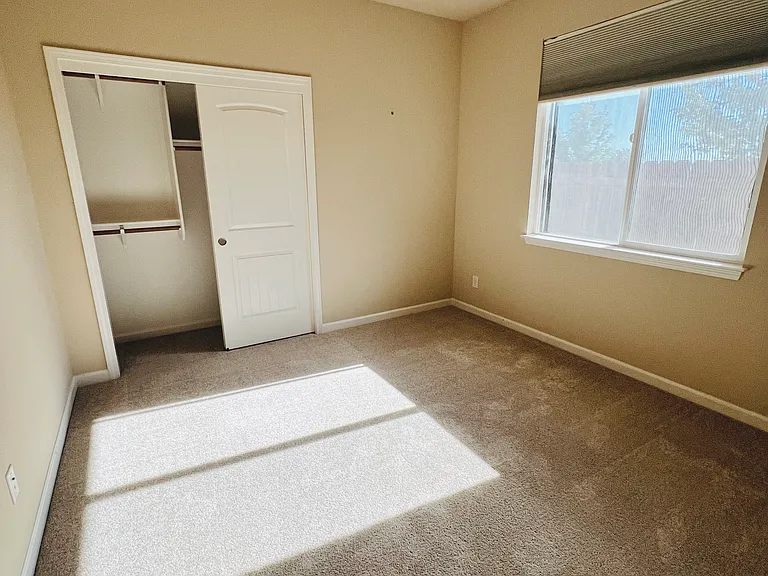 2953 Bancroft Dr — Photo 14