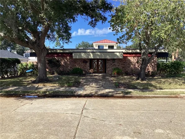 885 Crystal St, New Orleans, LA 70124