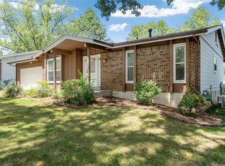 531 Goldwood Dr, Ballwin, MO