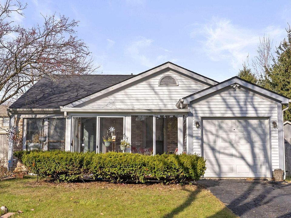 1st image of 2456 Sanford Dr