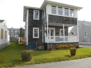 14 Richmond Rd, Pocasset, MA 02559