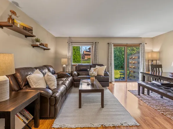 4646 South Woodland DRIVE, Greenfield, WI 53220