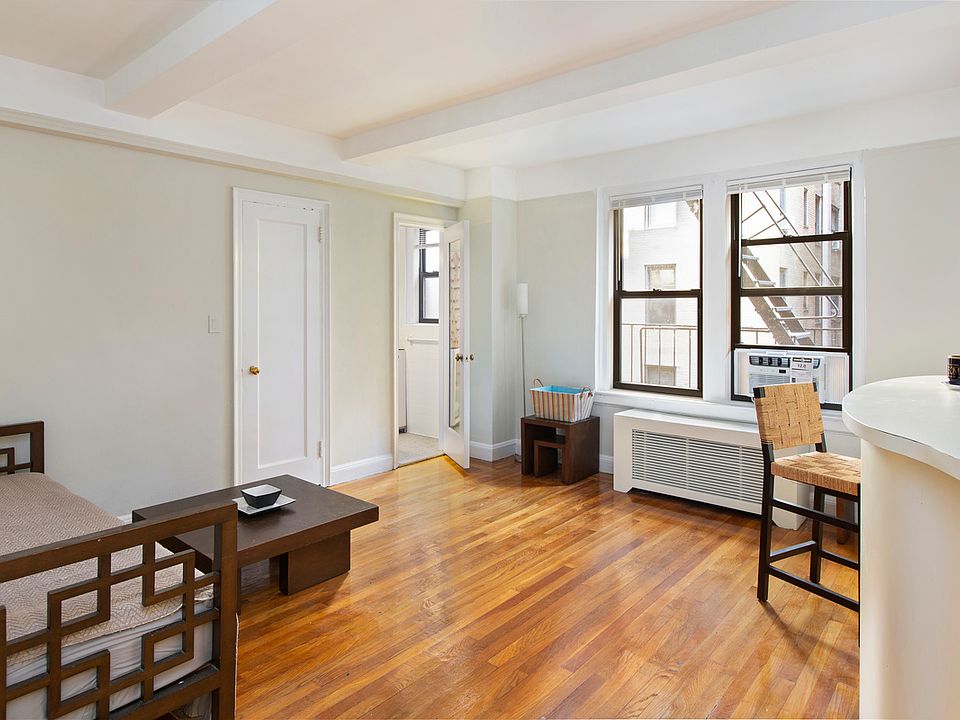 1st image of 321 E 54th St APT 3G