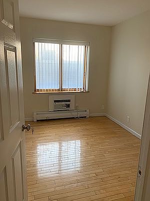 5th image of 133-47 Sanford Ave Unit 3G