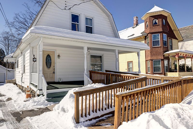 5th image of 9 Stewart Avenue