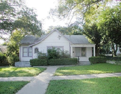 1st image of 119 ENCINO DR