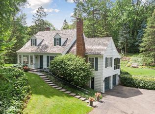 2400 Oakland Rd, Minnetonka, MN 55305