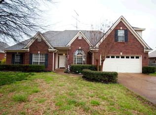 3654 Appling Lake Dr, Bartlett, TN 38133