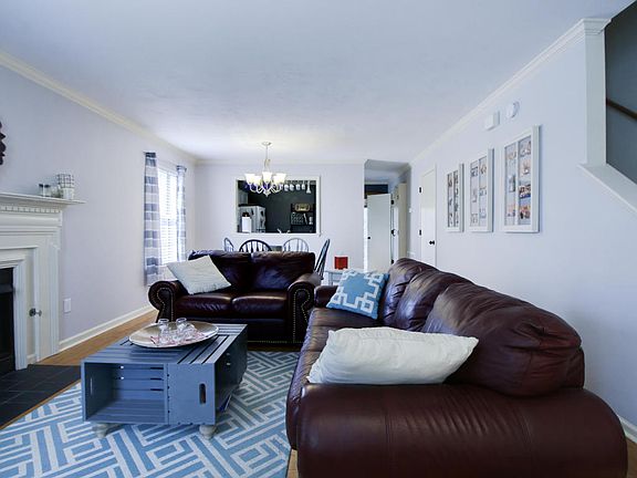 3rd image of 7263 Scarlet Oak Dr