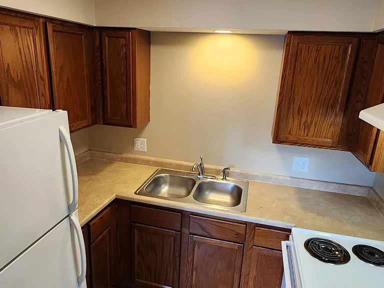 427 S Walnut Ave #3 — Photo 3