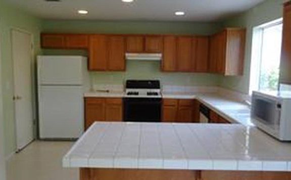 4th image of 3824 Stemmler Dr