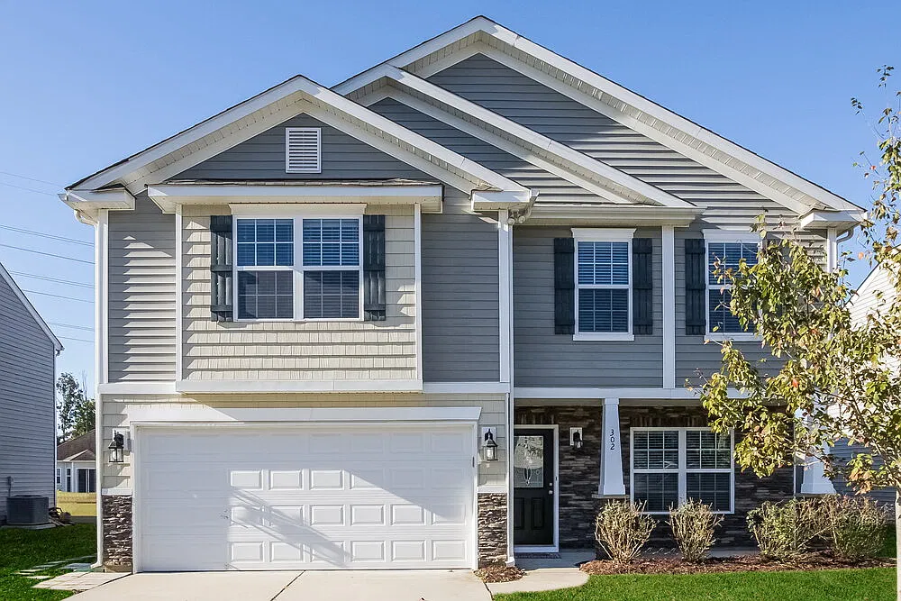 4 bed, 2.5 bath, 2263 sqft, $3,140 — Photo 1