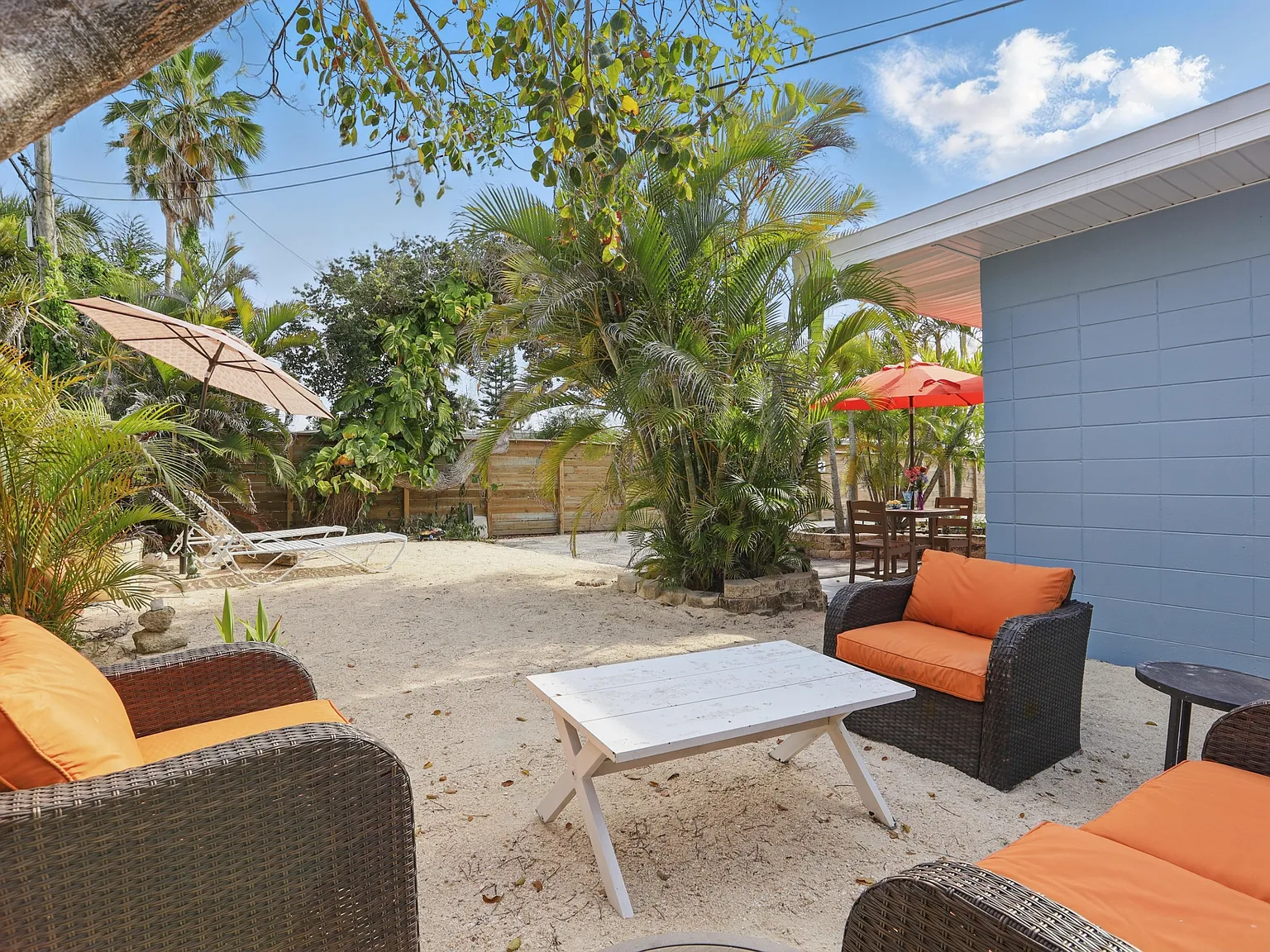 1381 South Orlando Avenue - 4 — Photo 3