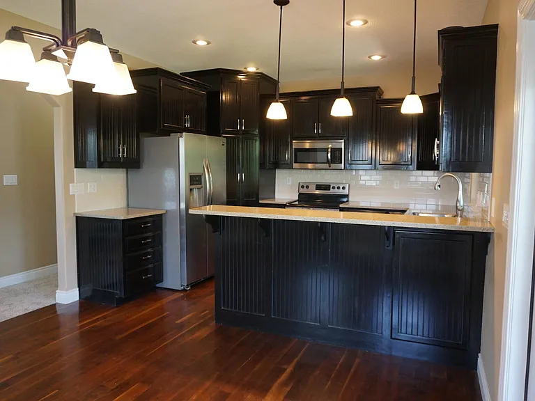 1403 Nottingham Dr — Photo 8