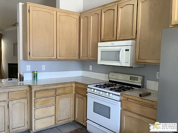 3rd image of 67725 Yaqui Ln