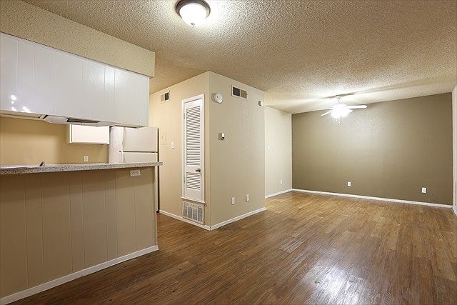 1st image of 4415 Avenue B