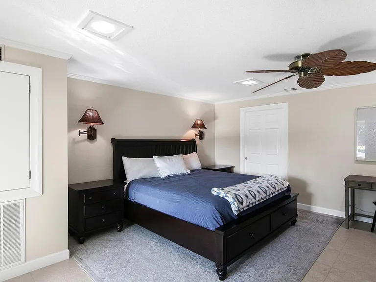 1282 SW Pelican Cres — Photo 13