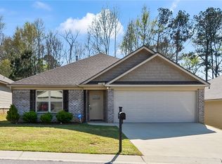 5345 University Gardens Dr, Cottondale, AL