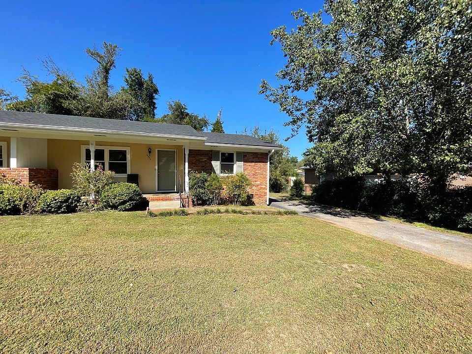 1st image of 963 Brynwood Dr #A