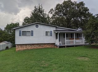 54 Gaddis Dr, Fort Oglethorpe, GA 30742