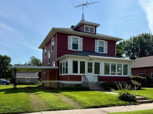 246 Sarah Ave, Iowa Falls, IA 50126