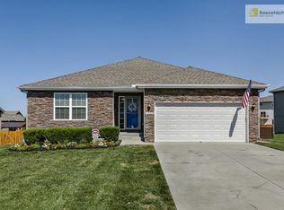 14218 S Landon St, Olathe, KS 66061