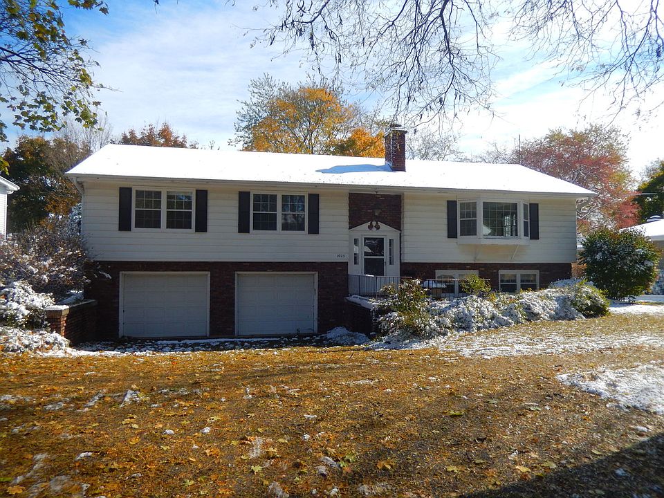 1st image of 1025 Kehoe Dr