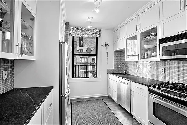 Sold by Level Group | media 3