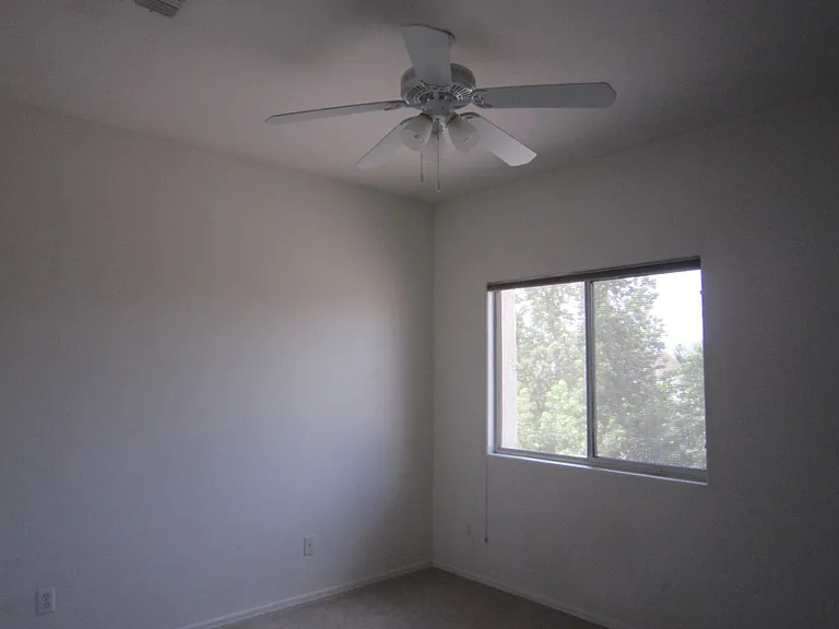 731 W Kent Pl — Photo 19