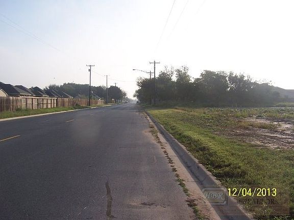 2nd image of 1902 E Vinson Ave