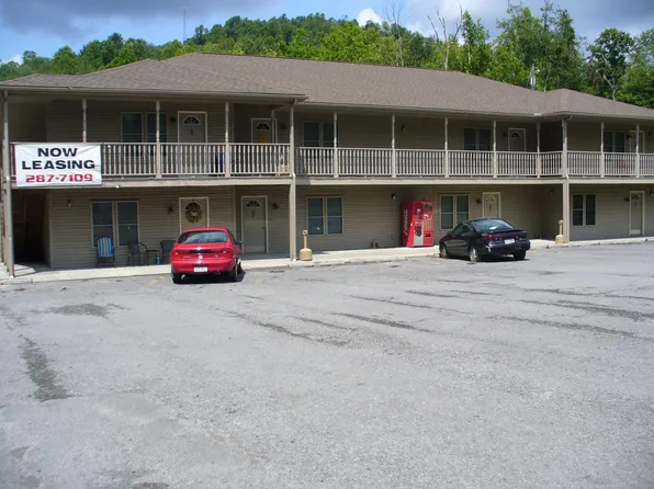 4020 Freedom Hwy #5, Fairmont, WV 26554