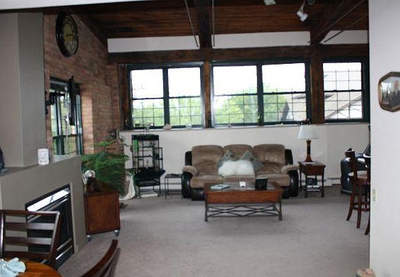2nd image of 233 N Broadway APT 147